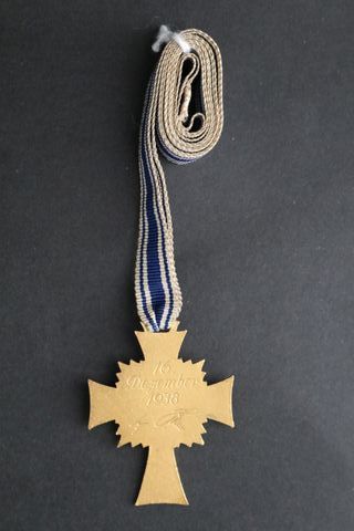 Medalla Cruz de Honor Madre Alemana (1a - oro).
