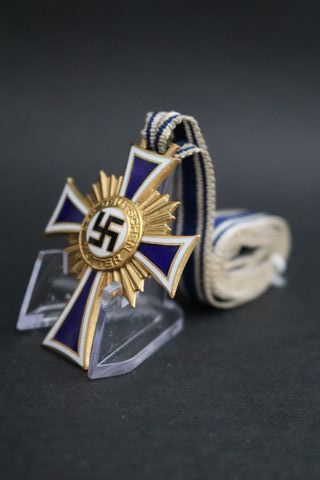 Medalla Cruz de Honor Madre Alemana (1a - oro).