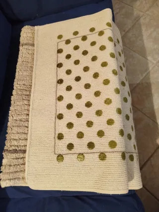 Tappeto beige e marrone nuovo