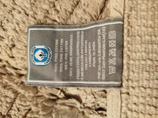 Tappeto beige e marrone nuovo