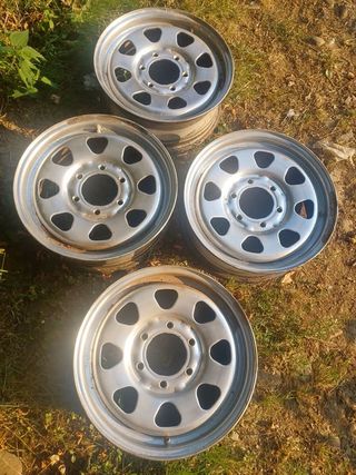 Llantas 16 Nissan Navara (4 unidades)