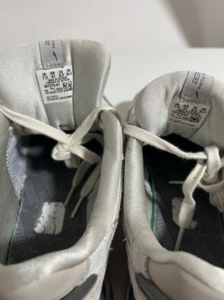 Deportivas Puma Beige y Blancas