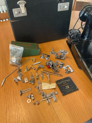 Máquina de coser Singer Featherweight 221