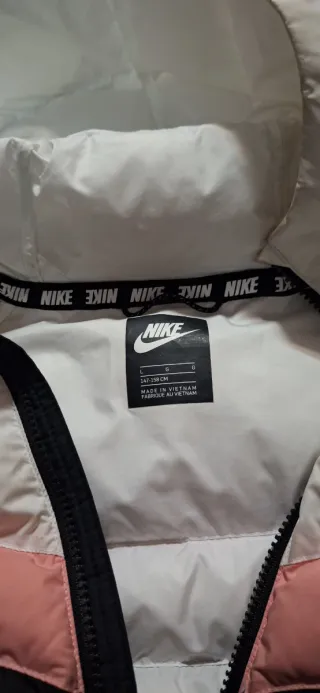 Plumas Nike Negro y Rosa