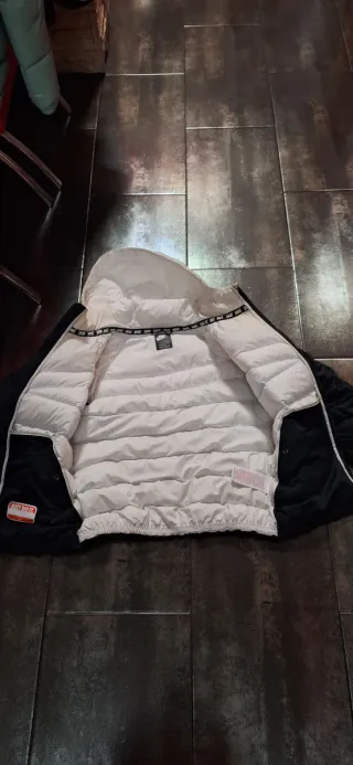 Plumas Nike Negro y Rosa