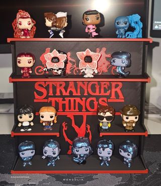 Expositor Funko Pop Stranger Things Kinder Joy