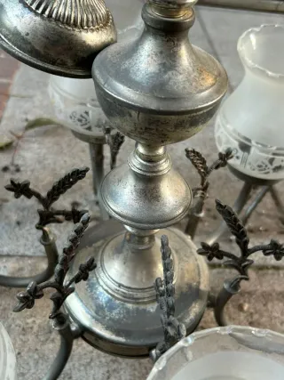 Lámpara de techo antiguo con cupidos