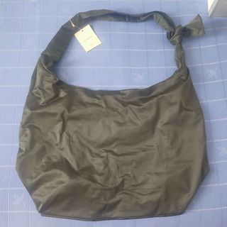 Bolso Pull&Bear verde caqui nuevo