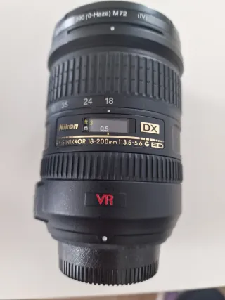 Cámara Nikon D60 + 2 objetivos + accesorios