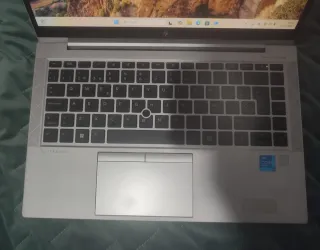 HP Elitebook 840 G8 Plata