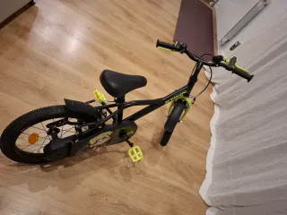 Bicicleta infantil BTWIN 16 negra