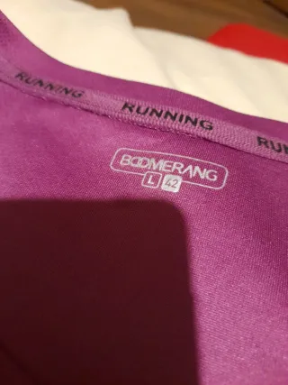 Camisetas deportivas Reebok azul y morado