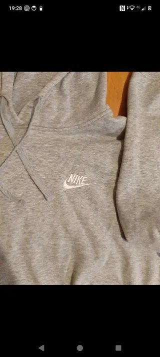 Sudadera Nike Gris con Capucha