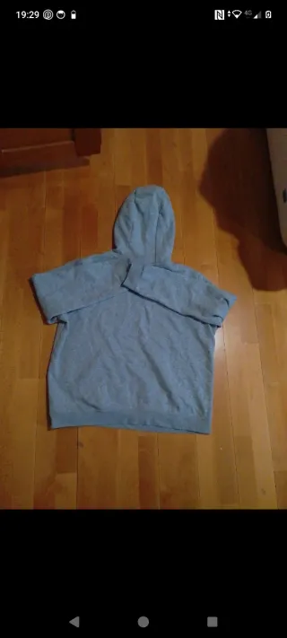 Sudadera Nike Gris con Capucha