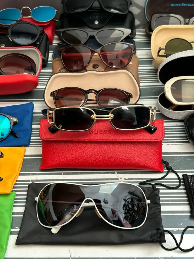 Lote 17 gafas de sol para mujer