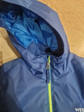 Chaqueta de nieve azul