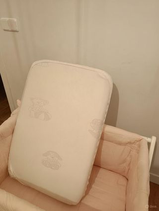 Minicuna colchón y sábanas