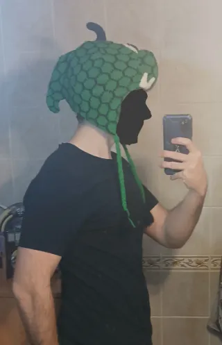 Gorro lana dinosaurio hecho a mano
