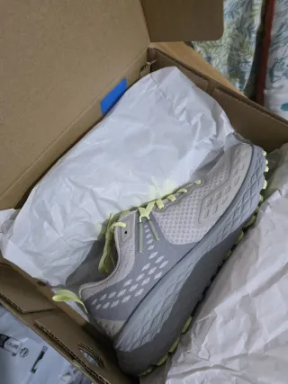 Zapatillas Columbia Beige y Gris