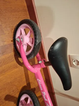 REBAJADA!!! Bici sin pedales Chicco Pink Arrow niñ
