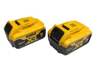 taladro a bateria dewalt dcd996