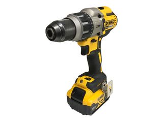 taladro a bateria dewalt dcd996