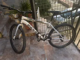 Bicicleta INDUR 27 vel.