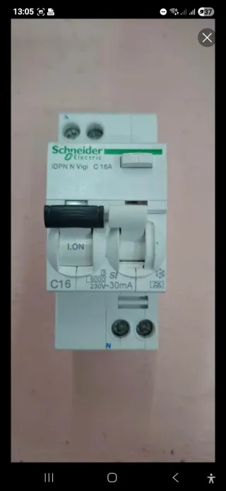 Interruptor Diferencial Schneider C16 30mA