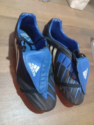 Botas de fútbol Adidas Predator Talla 40.