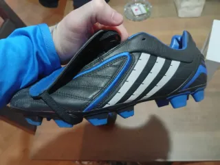Botas de fútbol Adidas Predator Talla 40.
