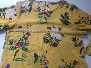 Blusa ONLY fiori gialla taglia M