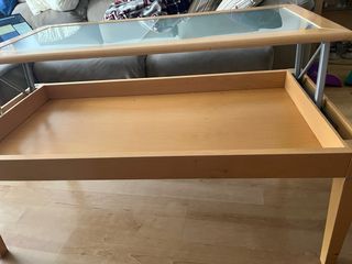 Mesa centro elevable (1 muelle dañado)