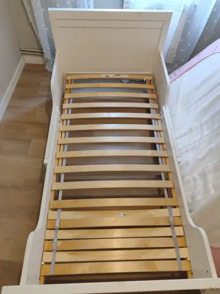 Cama IKEA SUNDVIK + somier  LURÖY + colchón ÖMSINT