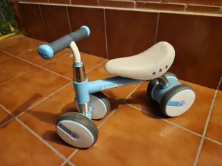 Bici de aprendizaje infantil azul