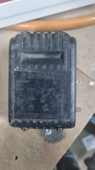 Batería DeWalt XR 18V 5.0Ah Li-Ion