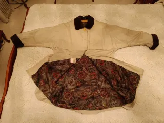 Gabardina mujer beige y negra