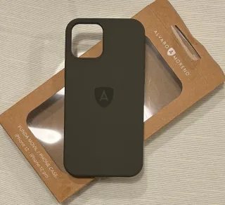 Funda iPhone 12 / 12 Pro Alvaro Moreno