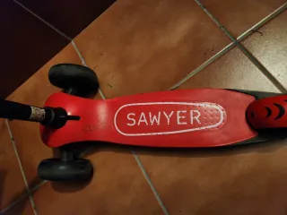 Patinete Sawyer 3 ruedas rojo