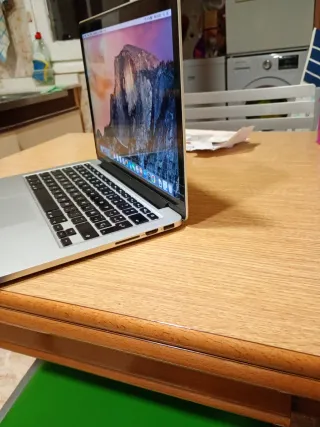 MacBook Pro Plata