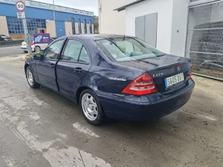 Mercedes-Benz Clase C 2001