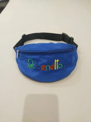 Riñonera Benetton niño azul multicolor
