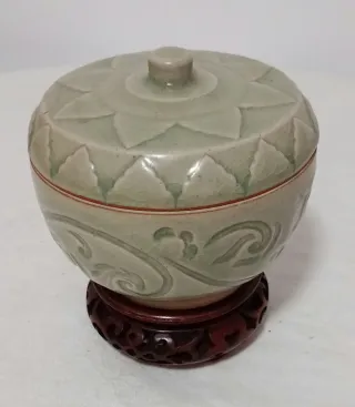 Caja Celadón Hecha a Mano