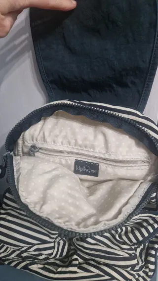 2 Mochilas Mujer( 1 granate y 1 blanca/azul marino