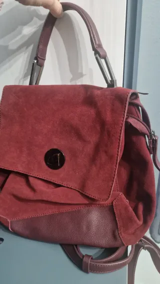 2 Mochilas Mujer( 1 granate y 1 blanca/azul marino