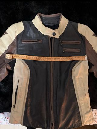 Chaqueta de cuero Dainese edición limitada .