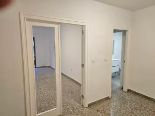 SE ALQUILA PISO PASEO GERMANIAS