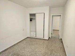 SE ALQUILA PISO PASEO GERMANIAS