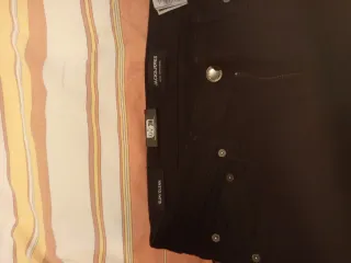 Pantalón vaquero negro Jack and Jones Slim Glenn T