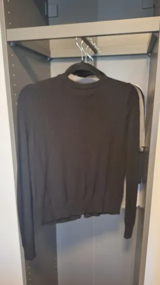 Struttura armadio grigio scuro PAX di Ikea