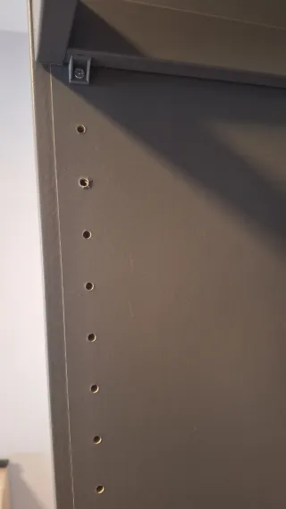 Struttura armadio grigio scuro PAX di Ikea